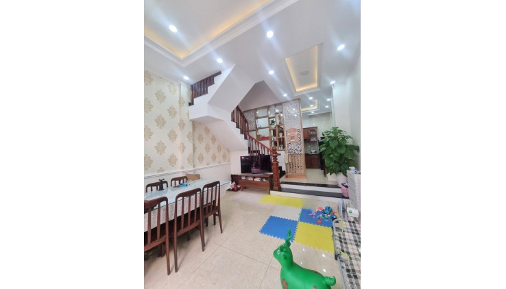 Ngộp Bán Nhà 4 Tầng Hẻm Xe Hơi Đặng Văn Bi Trường Thọ Thủ Đức 50m2 Chỉ hơn 7 tỷ Cực Hiếm